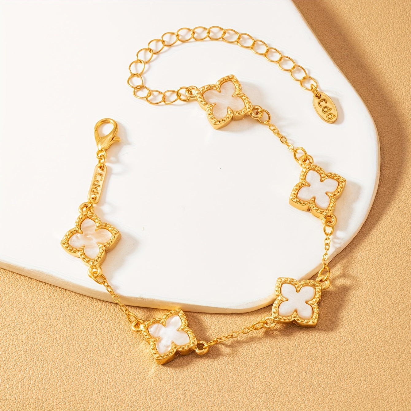 Amara™ | Elegant Floral Charm Bracelet