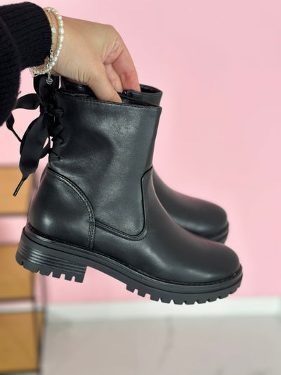 Bow Black Boots