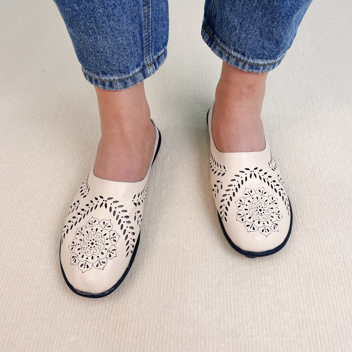 Casual All-match Hollow Slippers