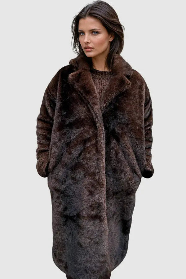 WOMEN’S FUR COAT | LONG OVERSIZED WINTER LOOK