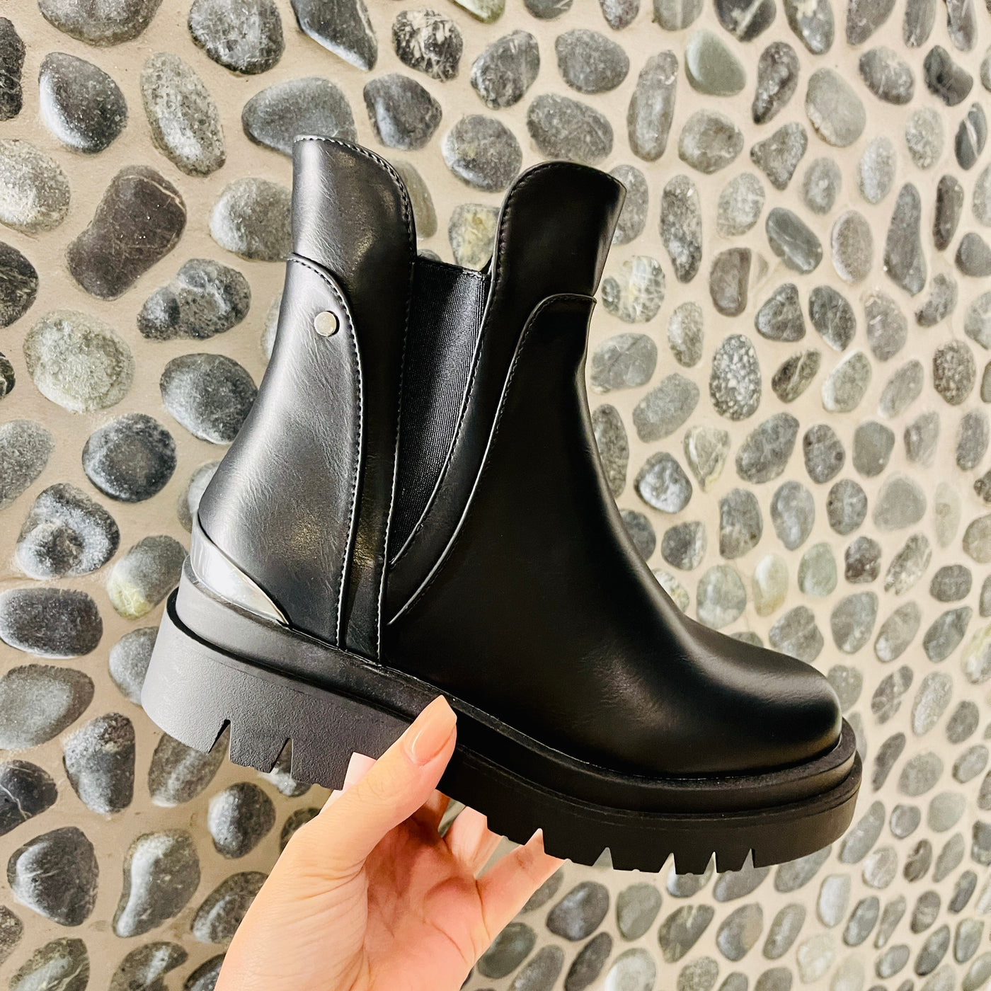 Roxanne Black Boots