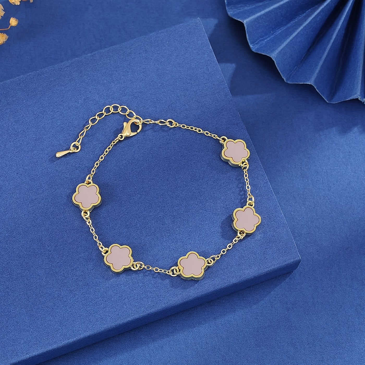 Amara™ | Elegant Floral Charm Bracelet