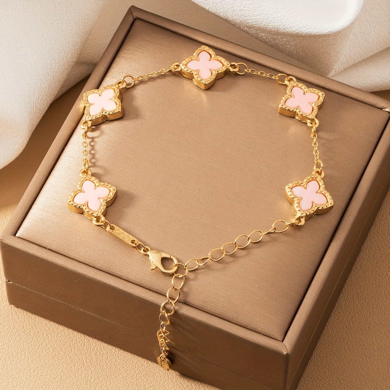 Amara™ | Elegant Floral Charm Bracelet